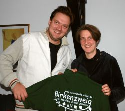 Charly Hübner mit Dr. Berit Schmid-Voigtländer